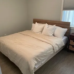* The Dock * Waterfront Zen In Bluewater Apartment